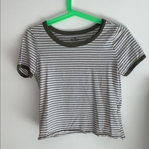 Hollister cropped tee shirt